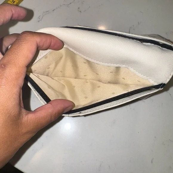 Kate Spade Black and Cream Bow Wallet - Picture 10 of 12